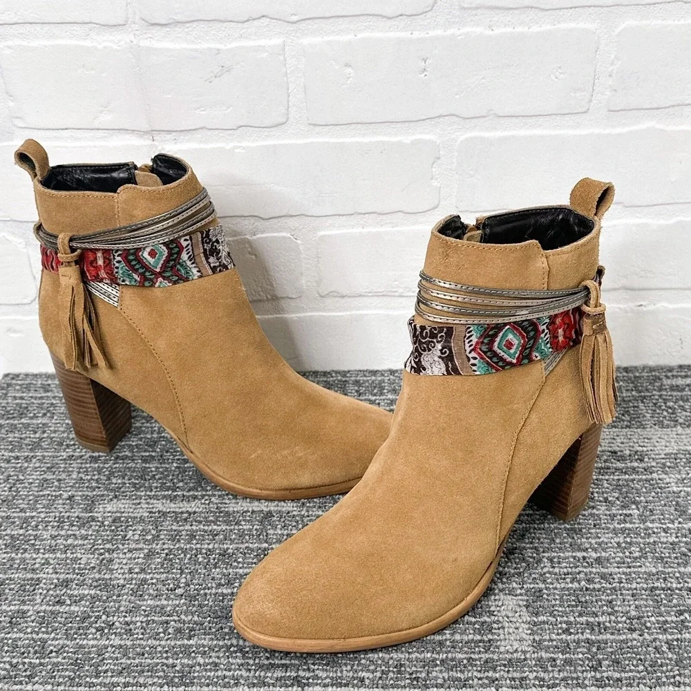 Callisto of California Womens 9‎ Tan Suede Ankle Boots Boho Tassel Block Heel